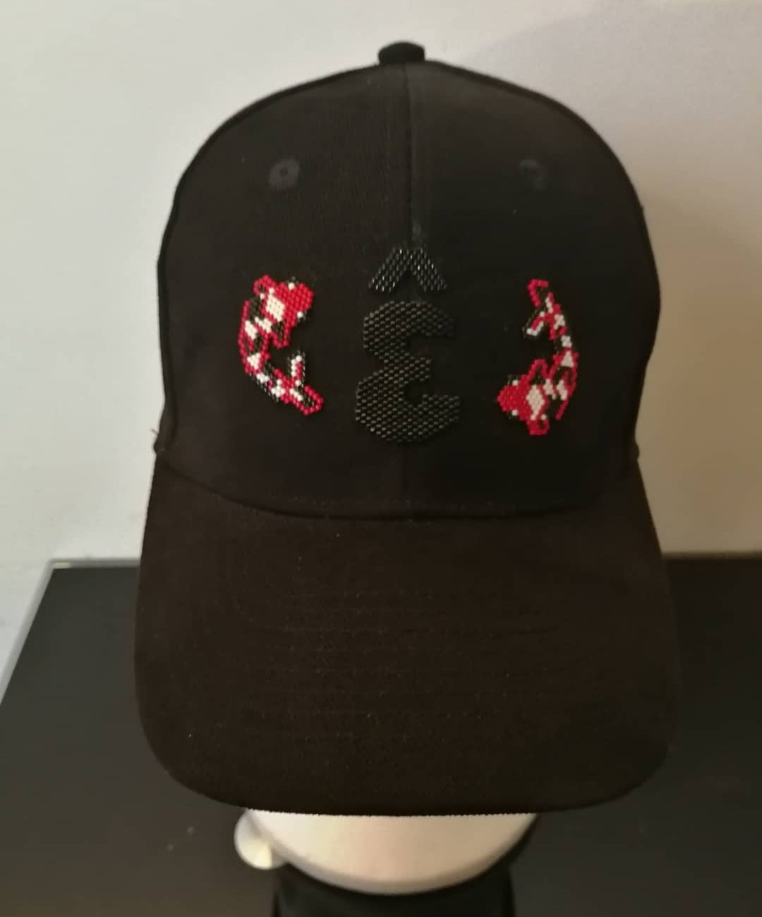 Personnalisation bijoux et casquette