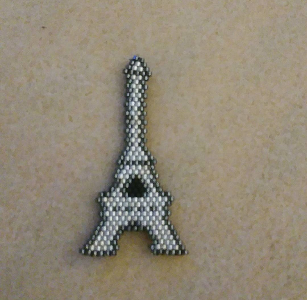 Personnalisation bijoux et casquette
