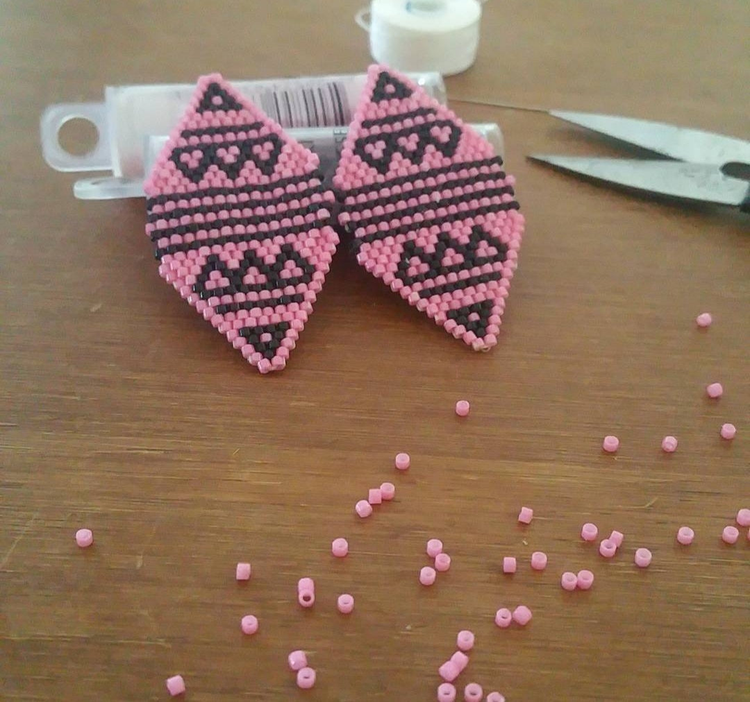 Personnalisation bijoux et casquette